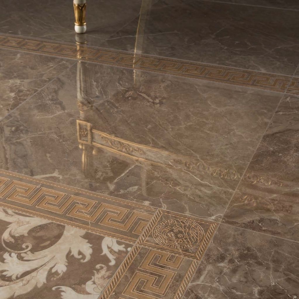 Versace 6.jpg
